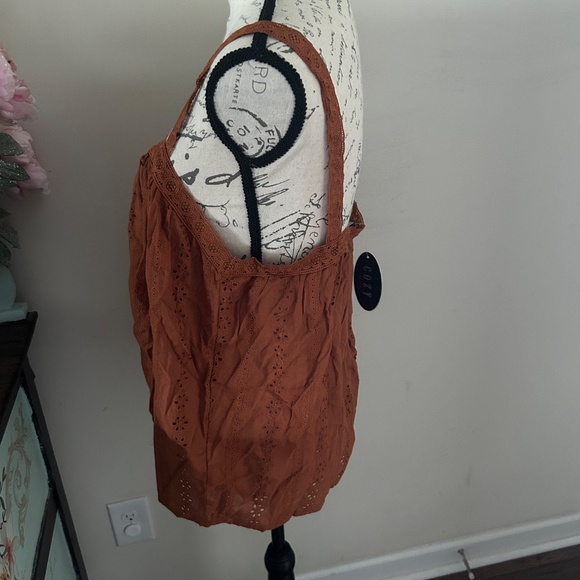 Cozy Casual Rust Cinnamon Eyelet Tank Top Size Large - Picture 4 of 7
